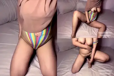 Cewek Cantik Memek Tembem Masturbasi Hot poster